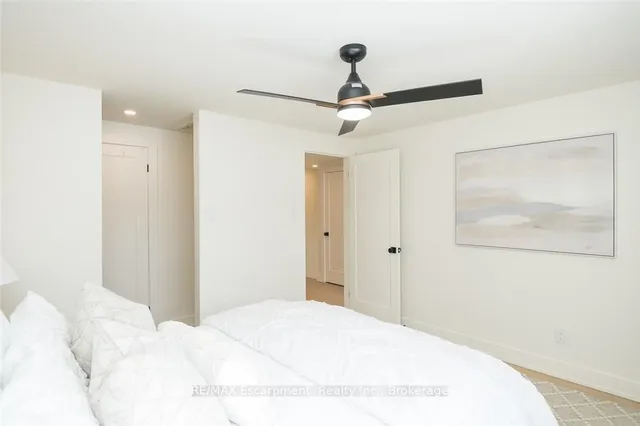 Additional image 23 of 3233 Lansdown Dr