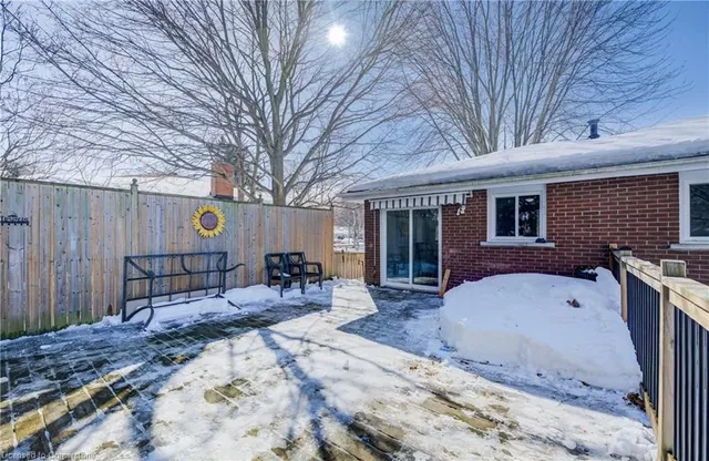 Additional image 45 of 8 Inadale Crt