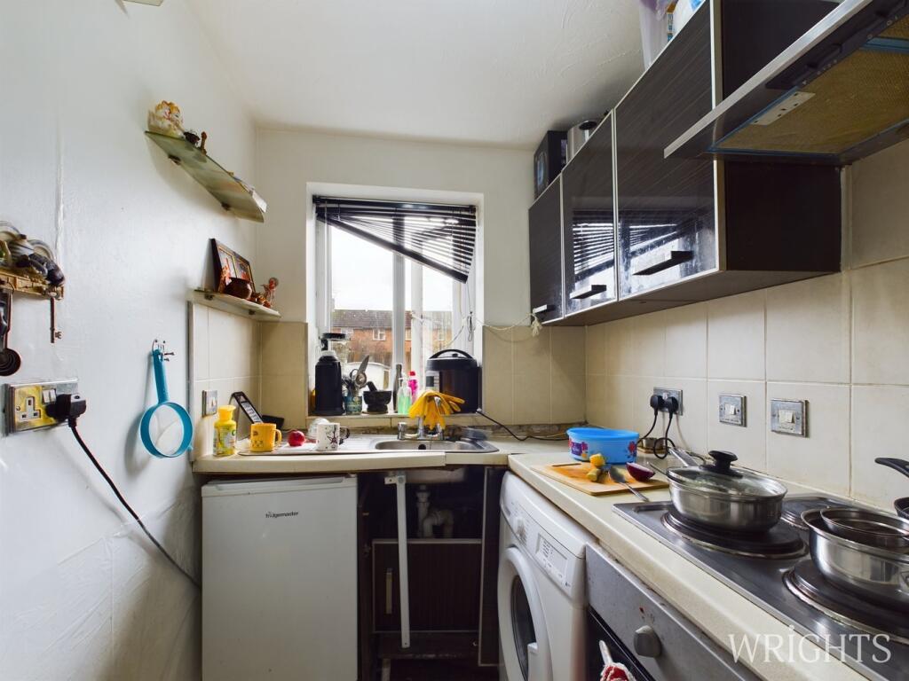 Additional image 3 of Walsingham Close, Hatfield, AL10