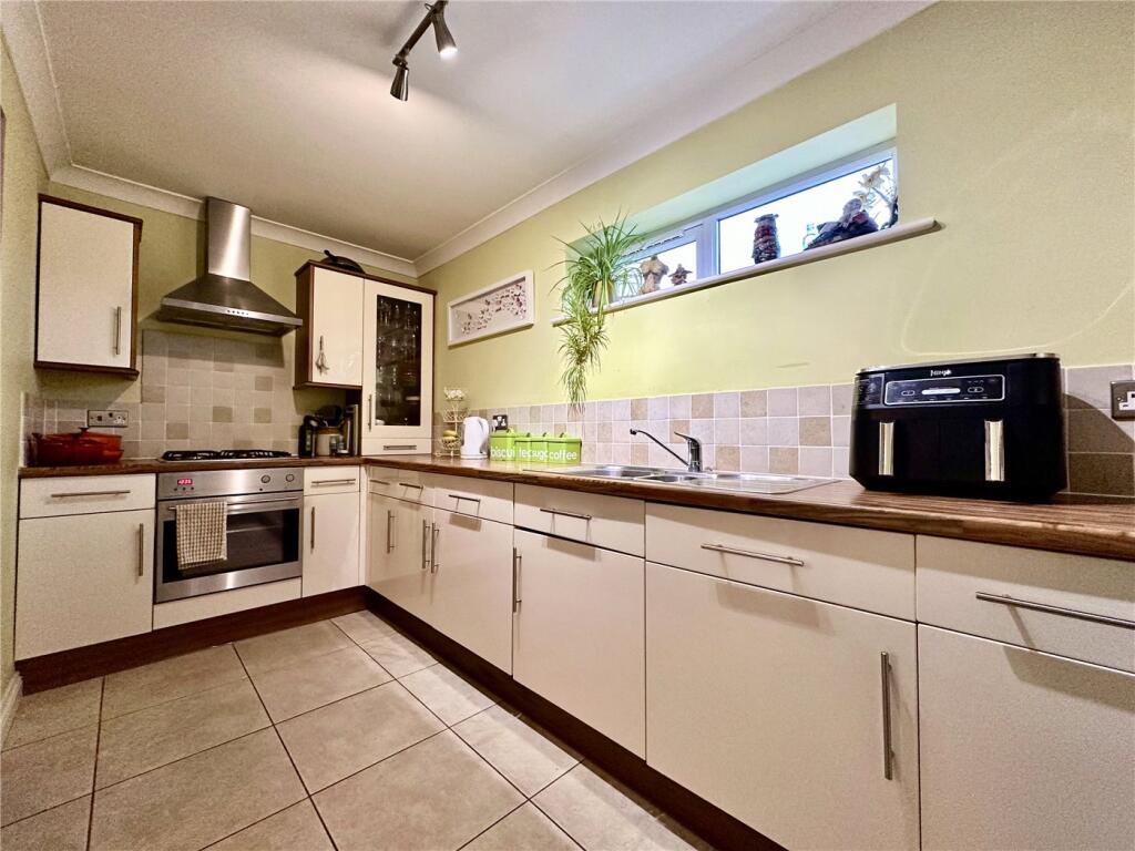 Additional image 4 of Gordon Road, Poole, Dorset, BH12