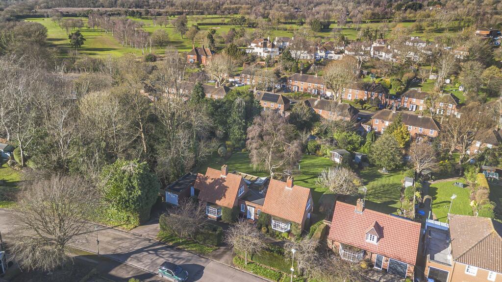 Additional image 27 of Elm Gardens, Welwyn Garden City, Hertfordshire, AL8