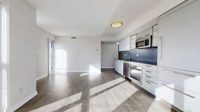 Additional image 13 of 5162 Yonge St Unit 1012