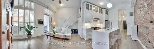 Additional image 17 of 1842 Queen St Unit 204