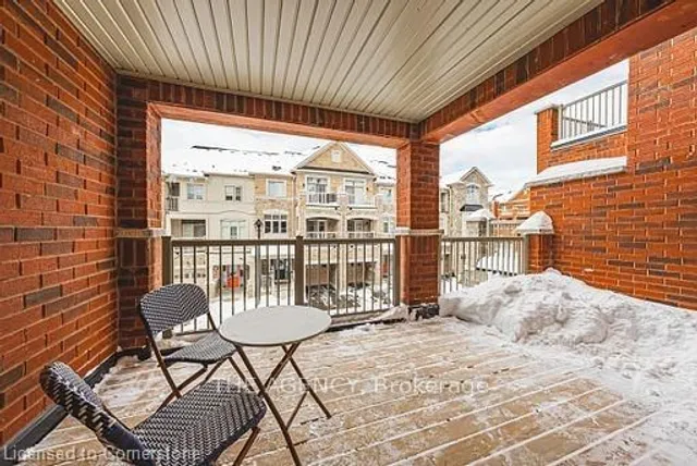 Additional image 27 of 525 Dundas St East