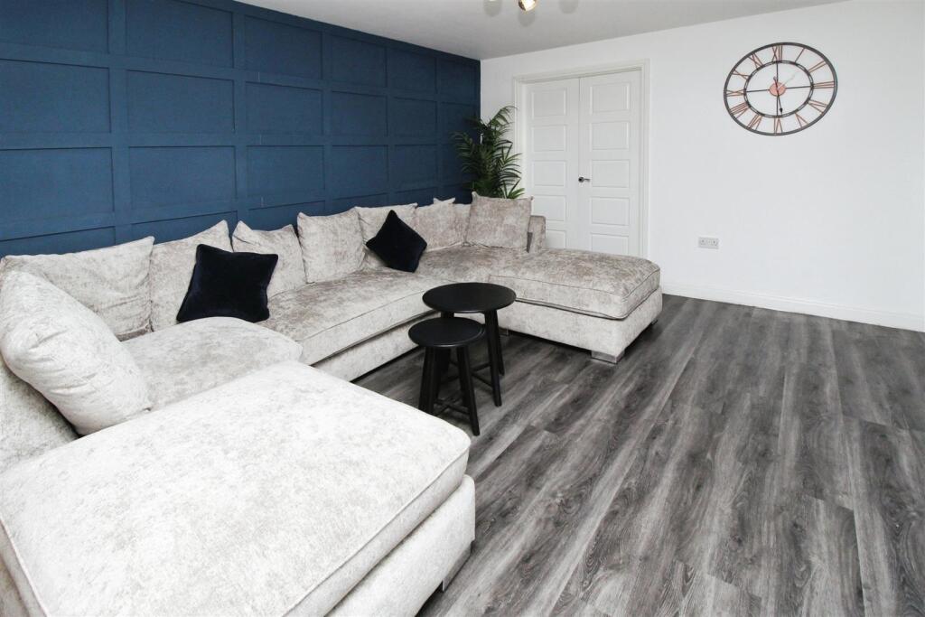 Additional image 7 of Redwood Crescent, Bradford, BD4 6FN