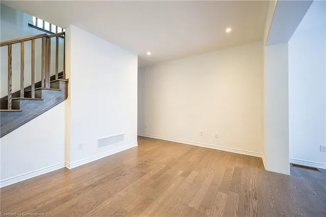 Additional image 9 of 31 Forestwalk Street St