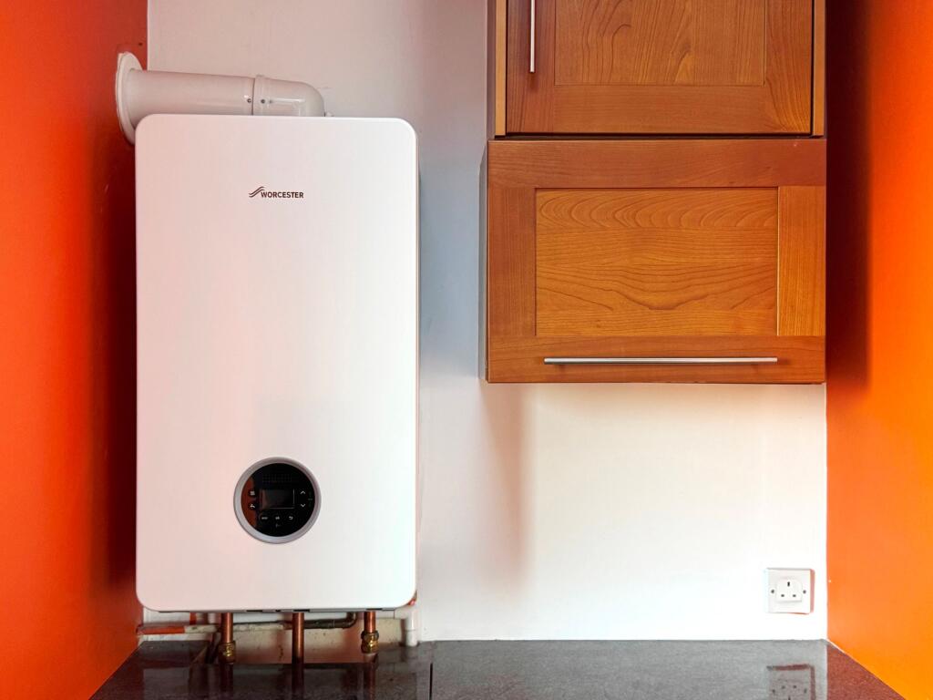 Additional image 11 of 2 South Close, Unsworth, Bury BL9