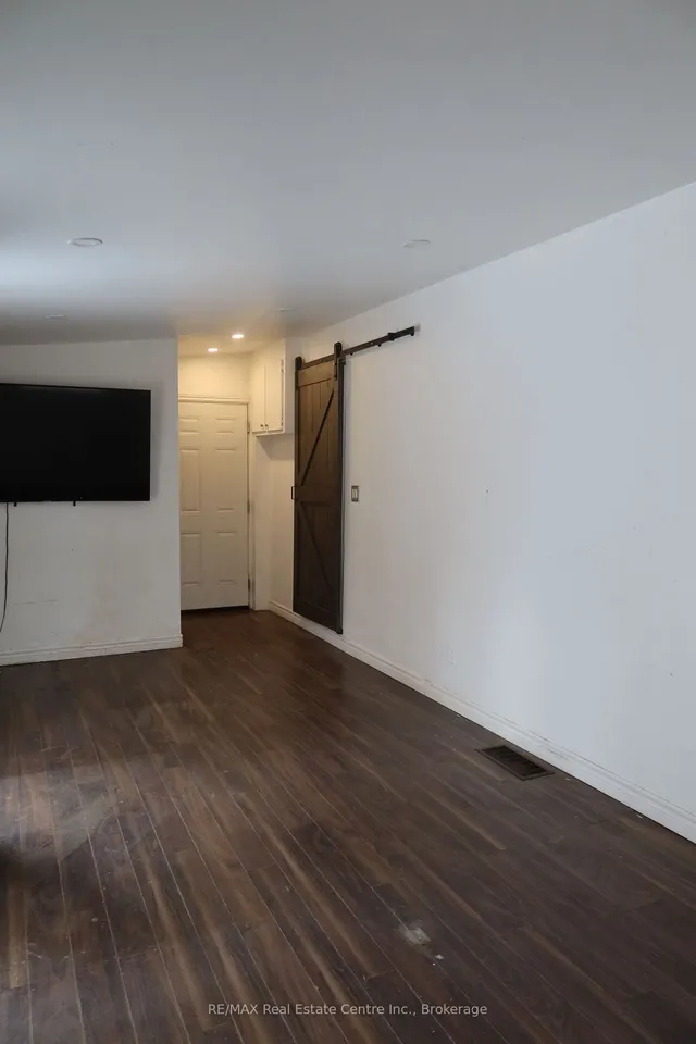 Additional image 6 of 86 Spadina Rd