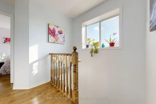 Additional image 20 of 1528 Evans Terr