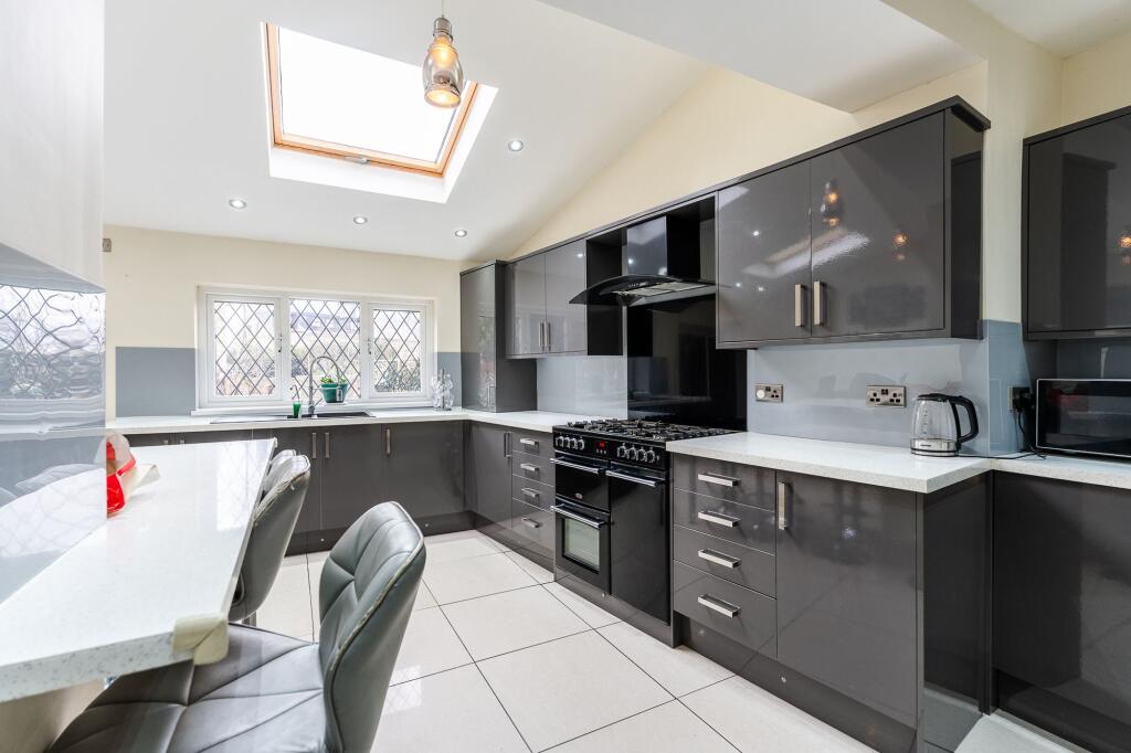 Additional image 10 of Birch Lane, Bradford, BD5