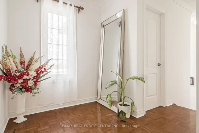 Additional image 33 of 21 Father Tobin Rd