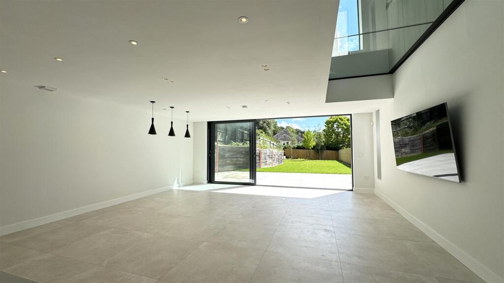 Additional image 3 of Greenwood Avenue, Lilliput