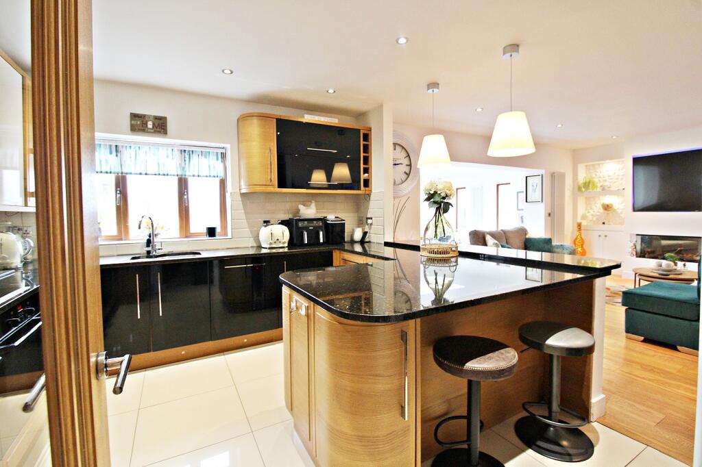 Additional image 21 of Manor Hill, Miskin, Pontyclun, Rhondda Cynon Taff. CF72 8JP