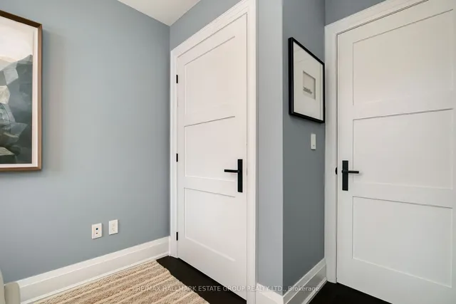 Additional image 23 of 30 Roosevelt Rd