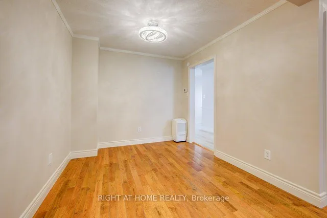 Additional image 7 of 144 Mooregate Cres