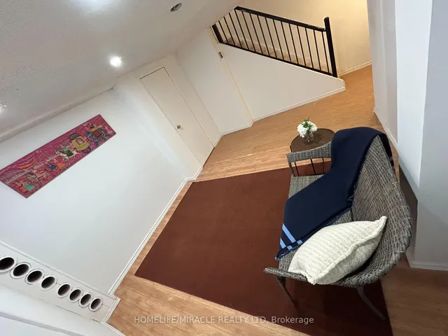 Additional image 22 of 850 Hunting Wood Unit 48