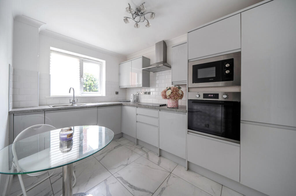 Additional image 15 of Denbridge Road, Bromley, BR1