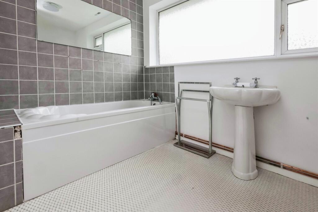 Additional image 13 of Frensham Close, Birmingham