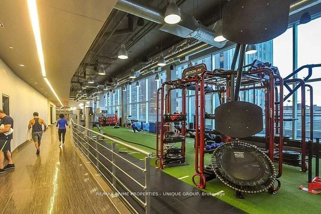 Additional image 30 of 386 Yonge St Unit 5316