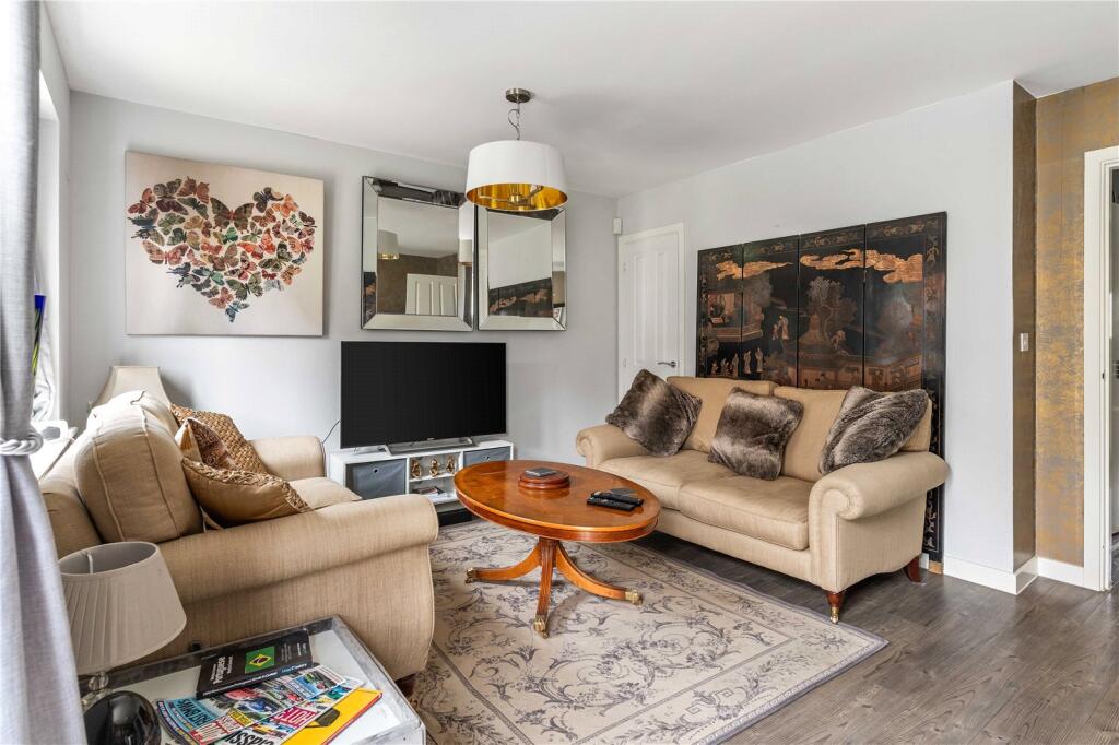 Additional image 4 of Strachey Close, Saffron Walden, Essex, CB10