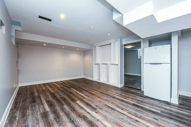 Additional image 29 of 92 Softneedle Ave