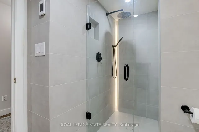 Additional image 34 of 71 Simcoe St Unit 2201