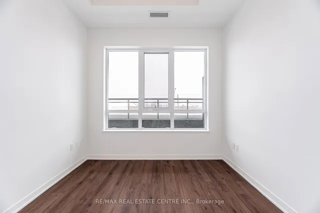 Additional image 19 of 395 Dundas St Unit 212