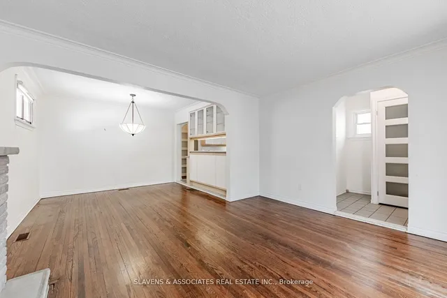 Additional image 4 of 523 Glengarry Ave