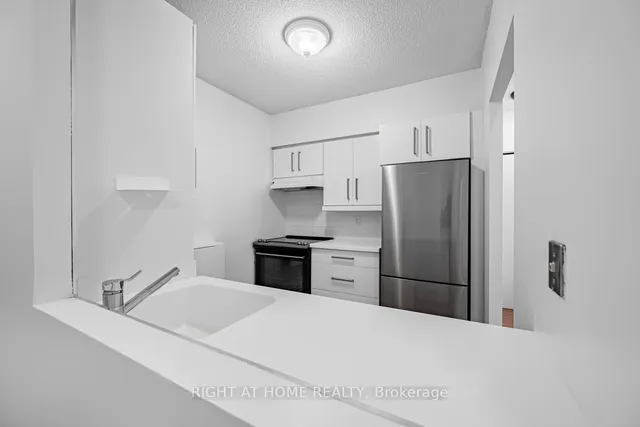Additional image 11 of 25 Grenville St Unit 405