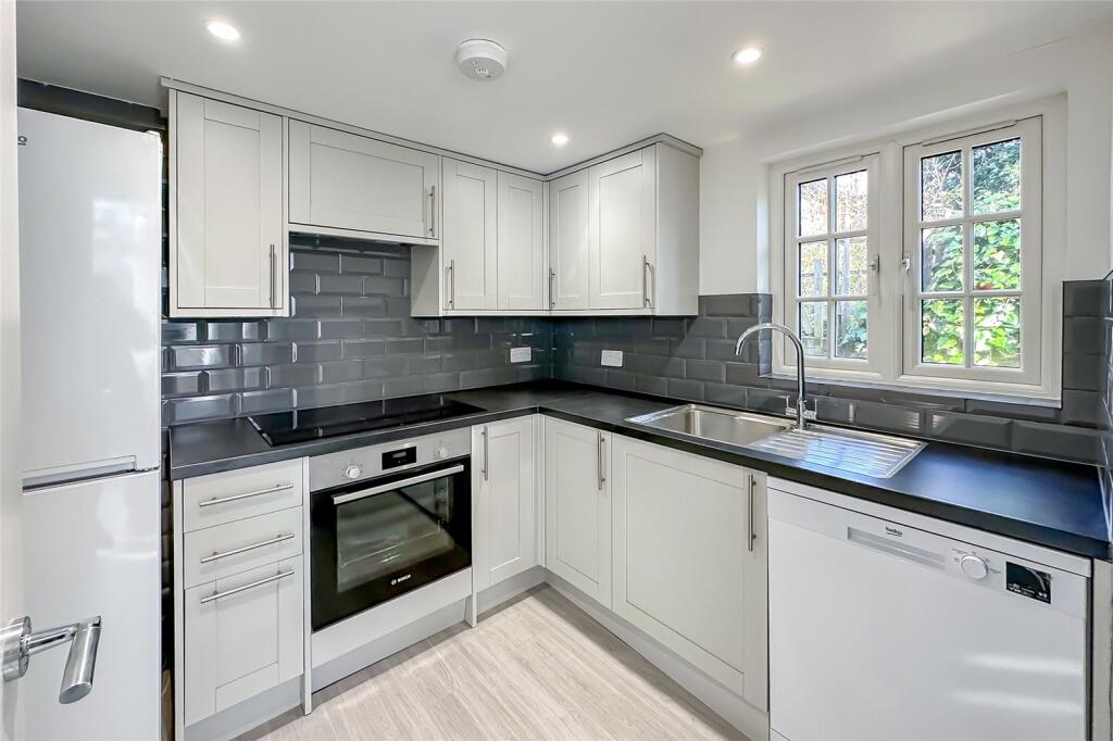 Additional image 2 of St. Stephens Hill, St. Albans, Hertfordshire, AL1