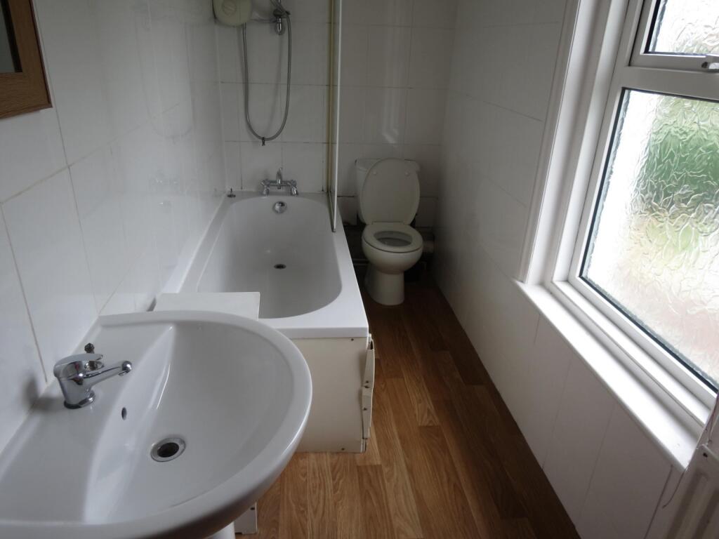 Additional image 11 of 5 bedroom Detached House in Winton