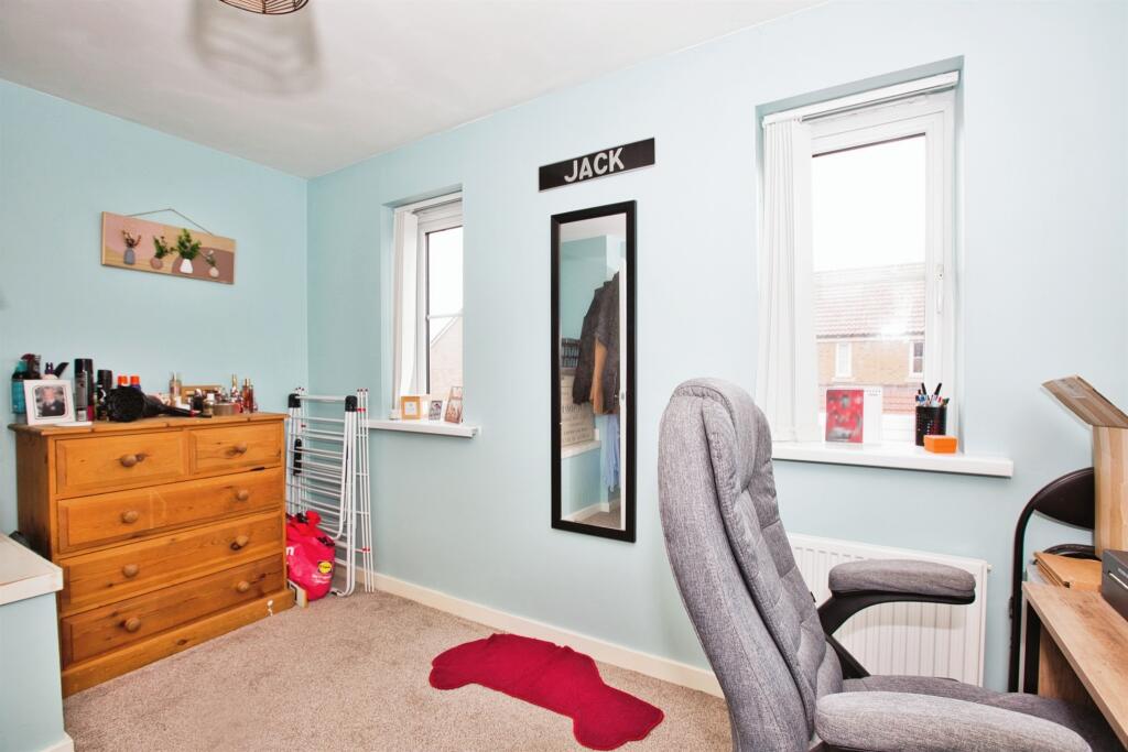 Additional image 9 of Montacute Road, Houndstone, Yeovil