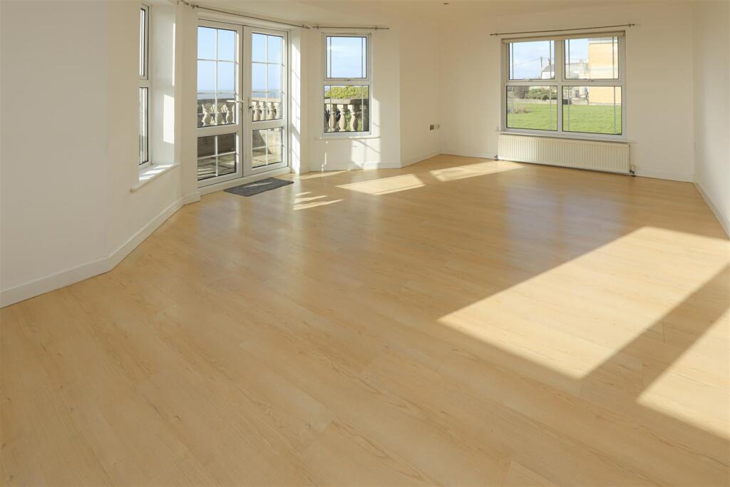 Additional image 6 of 10, Y Graig, Ogmore By Sea, Vale Of Glamorgan, CF32 0QN