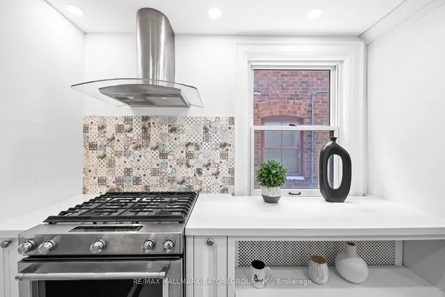 Additional image 11 of 110 Heddington Ave