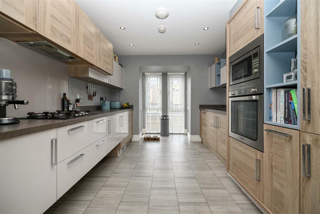 Additional image 18 of Dyehouse Court, Bradford