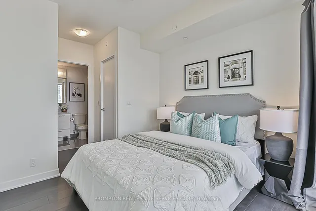 Additional image 20 of 2221 YONGE St Unit 2203