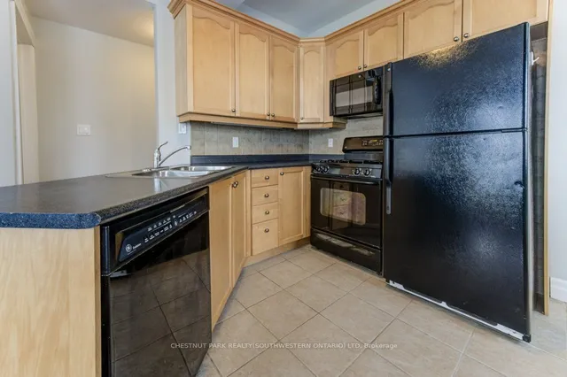 Additional image 6 of 555 King St Unit 202