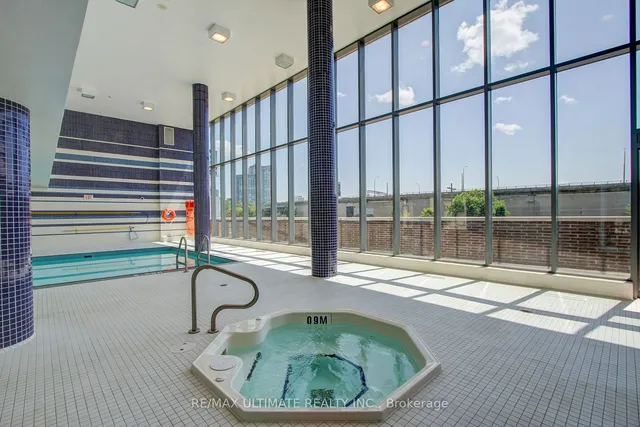 Additional image 23 of 59 East Liberty St Unit 707