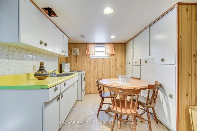 Additional image 13 of 82 Superior Ave