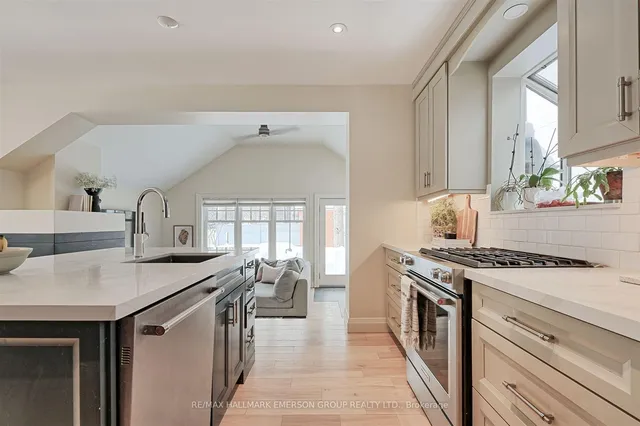 Additional image 12 of 2 Wood Glen Rd