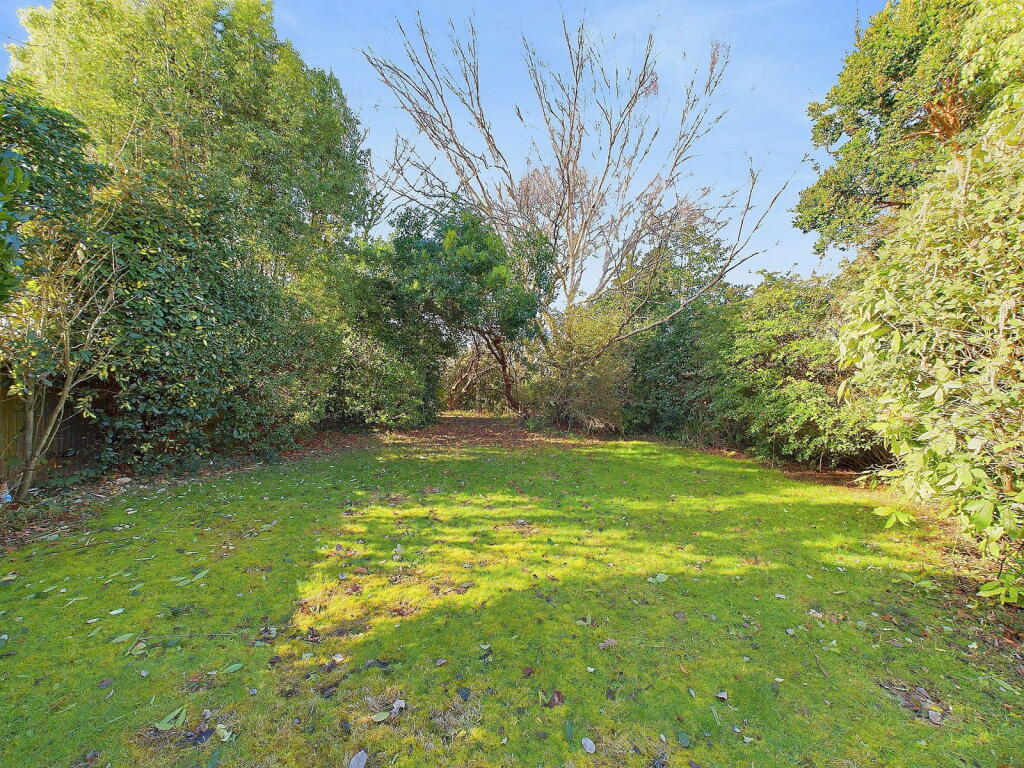 Additional image 13 of Glynde Avenue, Goring-by-Sea, Worthing, BN12