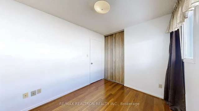 Additional image 25 of 7 Roughfield Cres