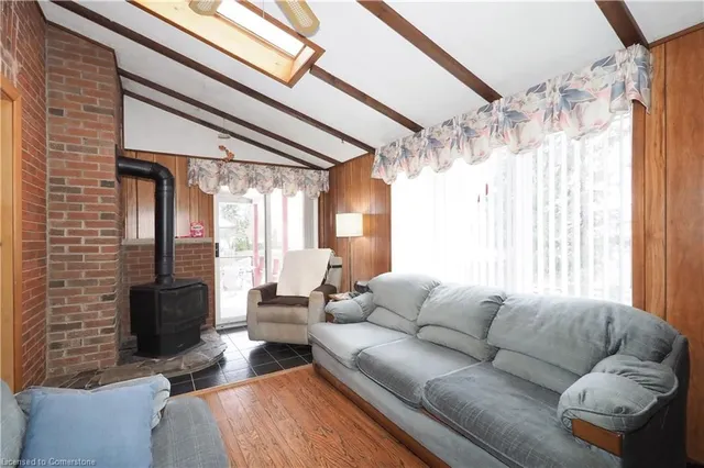 Additional image 8 of 66 Secord Ave