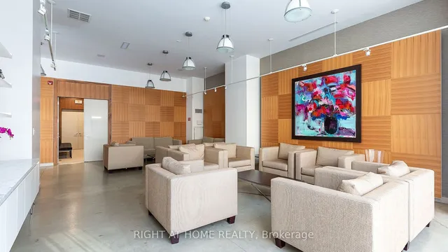 Additional image 30 of 380 Macpherson Ave Unit 314