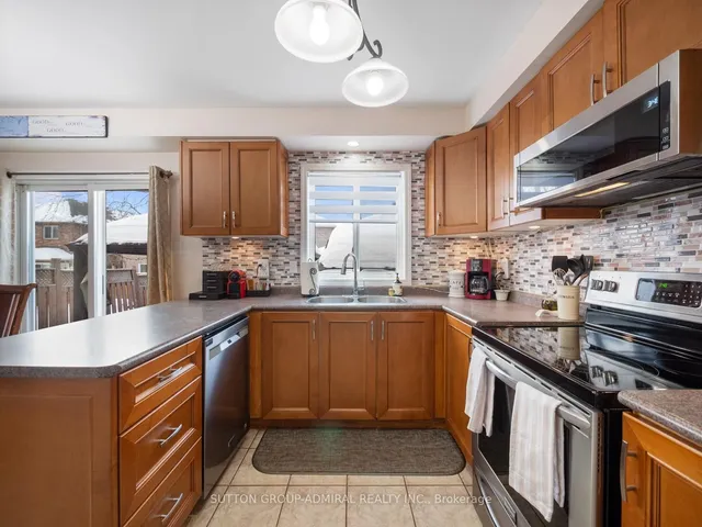 Additional image 11 of 170 Tiller Tr