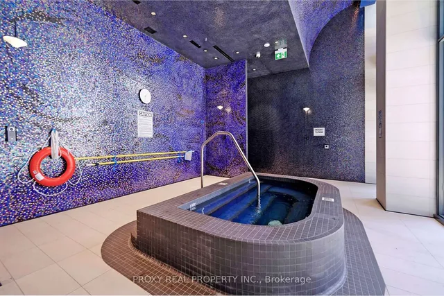 Additional image 15 of 20 Inn On The Park Dr Unit 833