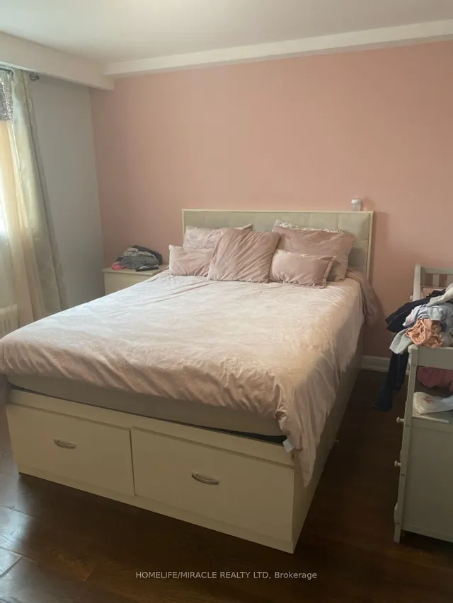 Additional image 13 of 483 Wilson Ave