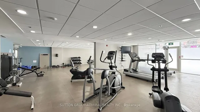 Additional image 33 of 1000 King St Unit 101