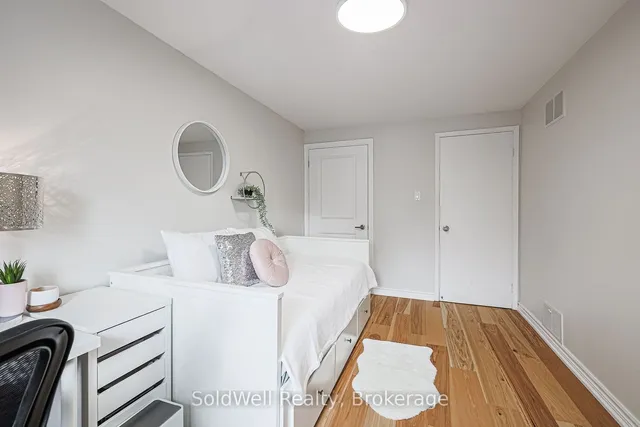 Additional image 27 of 62 Flaming Roseway