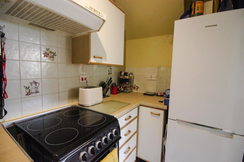 Additional image 5 of Aldridge Close, Birchmoor, Tamworth